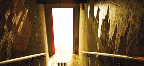 Enter in Silence