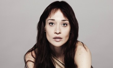 Fiona Apple arrested for drug possession, being held in jail