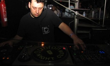 After a “weird year,” Mike Simonetti shares handful of free edits