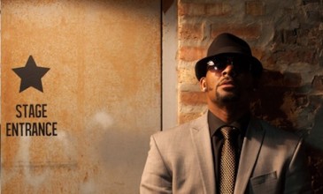 Preview the forthcoming chapters of R. Kelly’s <i>Trapped in the Closet</i>
