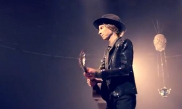 Watch Beck’s wonderful nine-minute live take on David Bowie’s ‘Sound and Vision’, complete with 157-piece orchestra