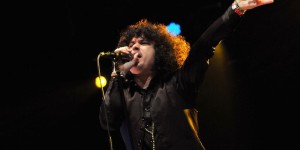 Ex-Mars Volta / At The Drive-in frontman shares details about forthcoming solo album