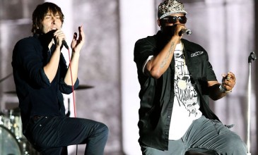 Coachella 2013 in video: R Kelly performs ‘Ignition (Remix)’ with Phoenix, Earl Sweatshirt plays with Flying Lotus, The xx recruit Solange