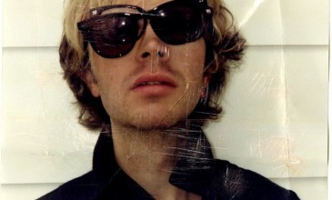 Beck announces new acoustic album
