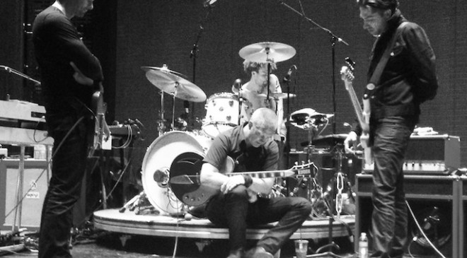 Queens of the Stone Age announce UK arena tour in November