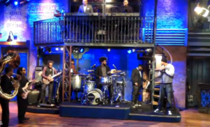 Watch Method Man and the Roots play ‘Protect Ya Neck’