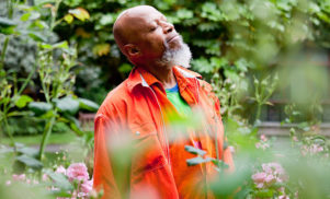 Ambient pioneer Laraaji to host laughter workshop at Cafe Oto