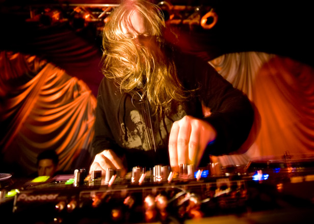 Venetian Snares releases album Thank You album for his fans