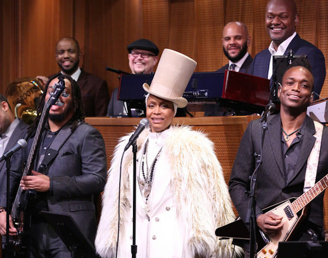 Erykah Badu performs 'Phone Down' on The Tonight Show Fact Magazine