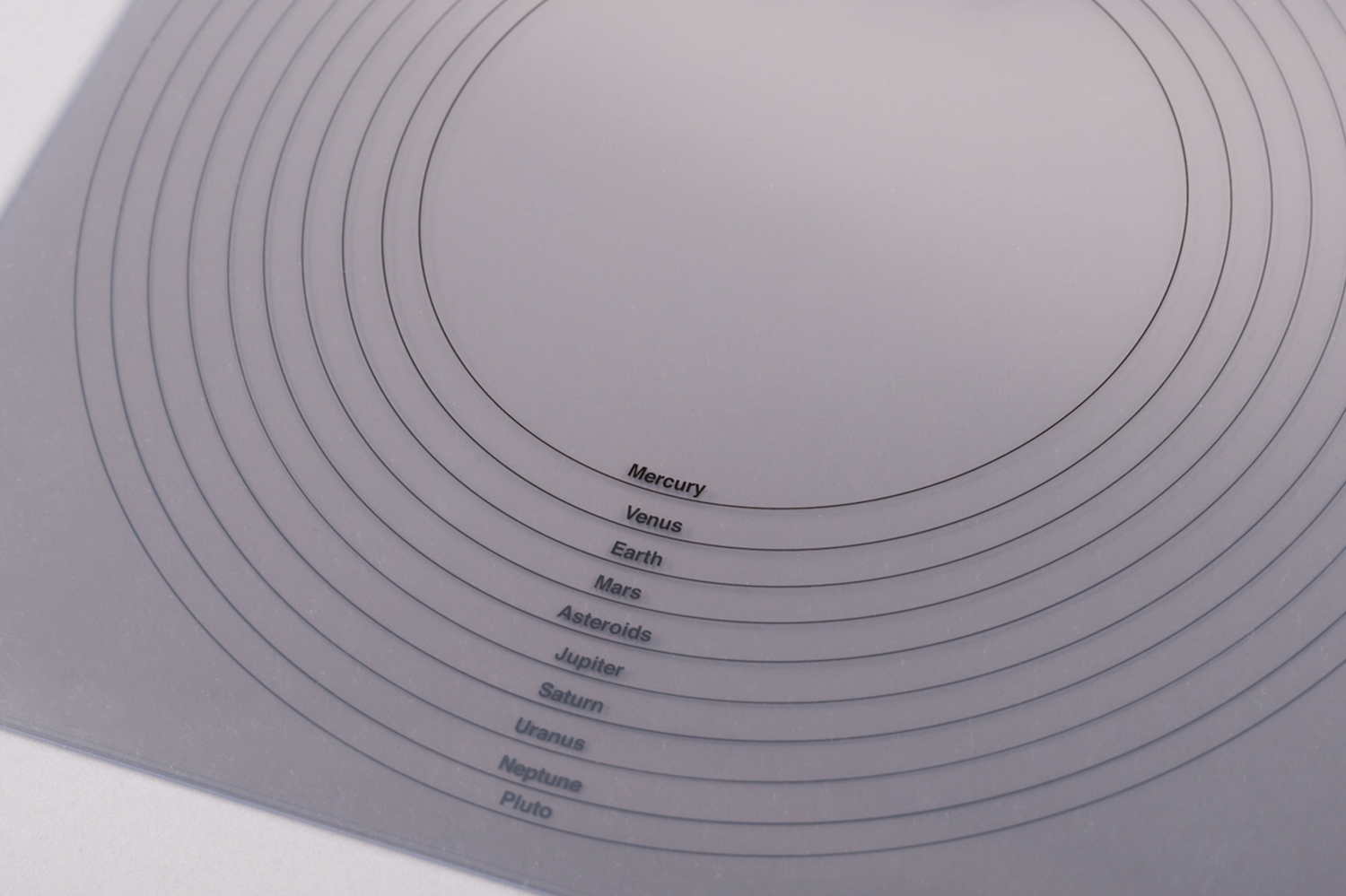 Ryoji Ikeda launches 10inch vinyl set of unique sine