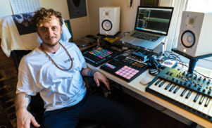 Nan Kolé – Against The Clock