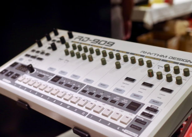 Behringer Previews Roland Tr 909 Drum Machine Clone Rd 909