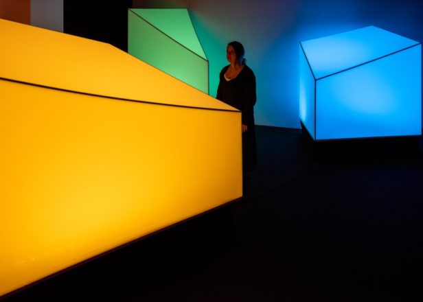 yellow light sonos